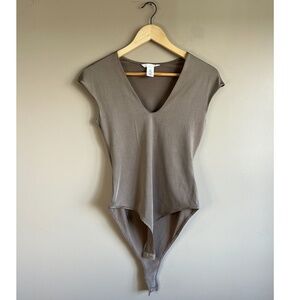 Beige/ Tan V-Neck T-Shirt Bodysuit (size small)